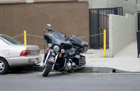 Queens, NY - Motorcyclist Fatally Hit by Tractor-trailer on Queens Expy